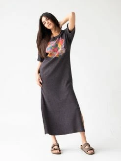 Natural Life Graphic Tee Maxi Dress - Charcoal Floral Bouquet -Natural Life Shop 1A2A4276