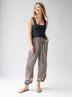 Natural Life Allison Pant - Border Print -Natural Life Shop 1A2A6667