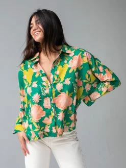 Natural Life Lara Button Down - Green Coral Floral -Natural Life Shop 1A2A7309