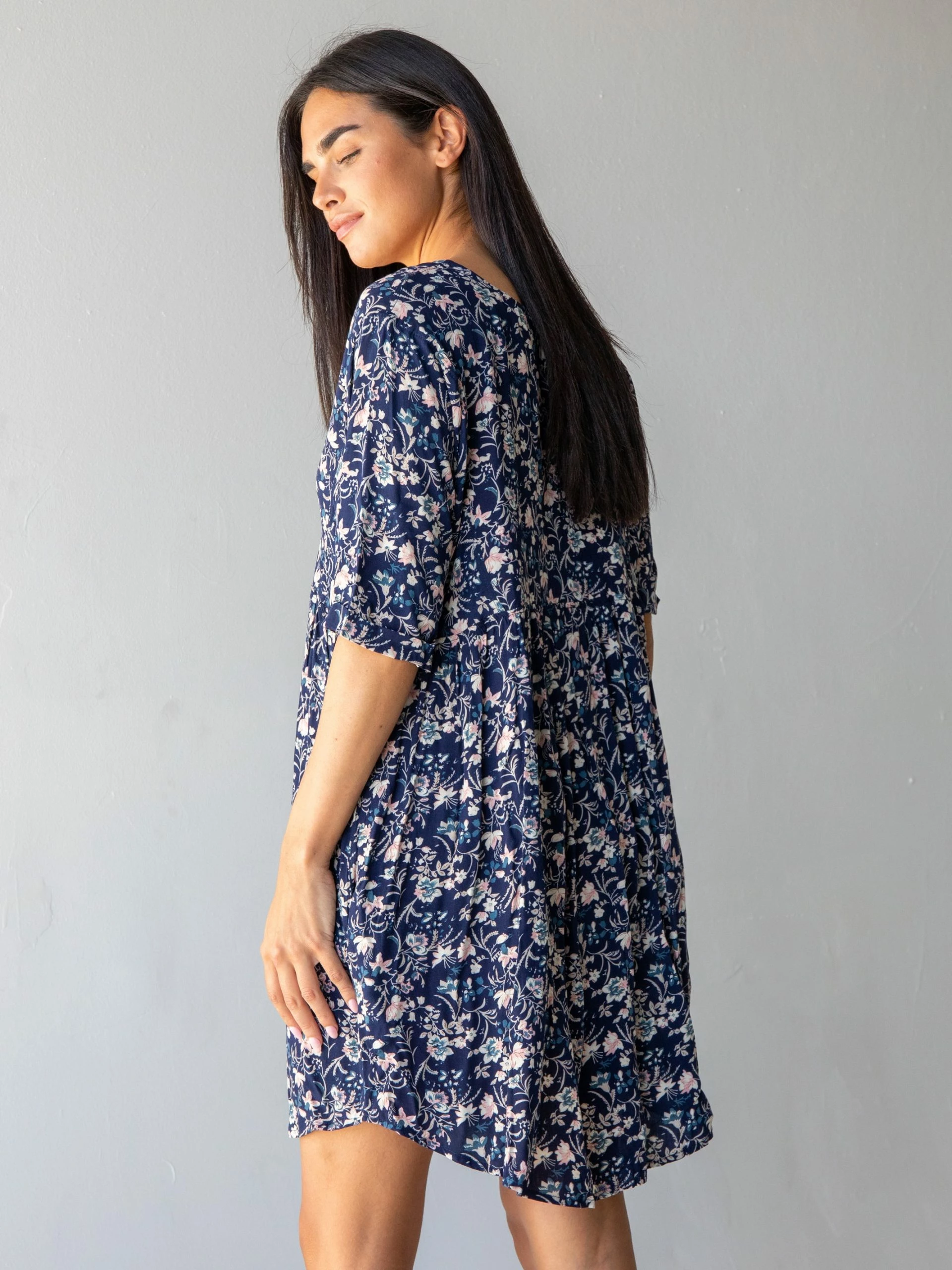 Natural Life Stella V-Neck Dress - Navy Tan Floral 4 Natural Life Stella V-Neck Dress - Navy Tan Floral - Image 2