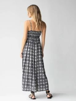 Natural Life Bailey Maxi Dress - Black Floral Vines 12 Natural Life Bailey Maxi Dress - Black Floral Vines -Natural Life Shop 484A0373 20copy