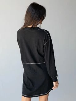 Natural Life Charlie Long Sleeve V-Neck Dress - Black -Natural Life Shop 484A6524 20copy