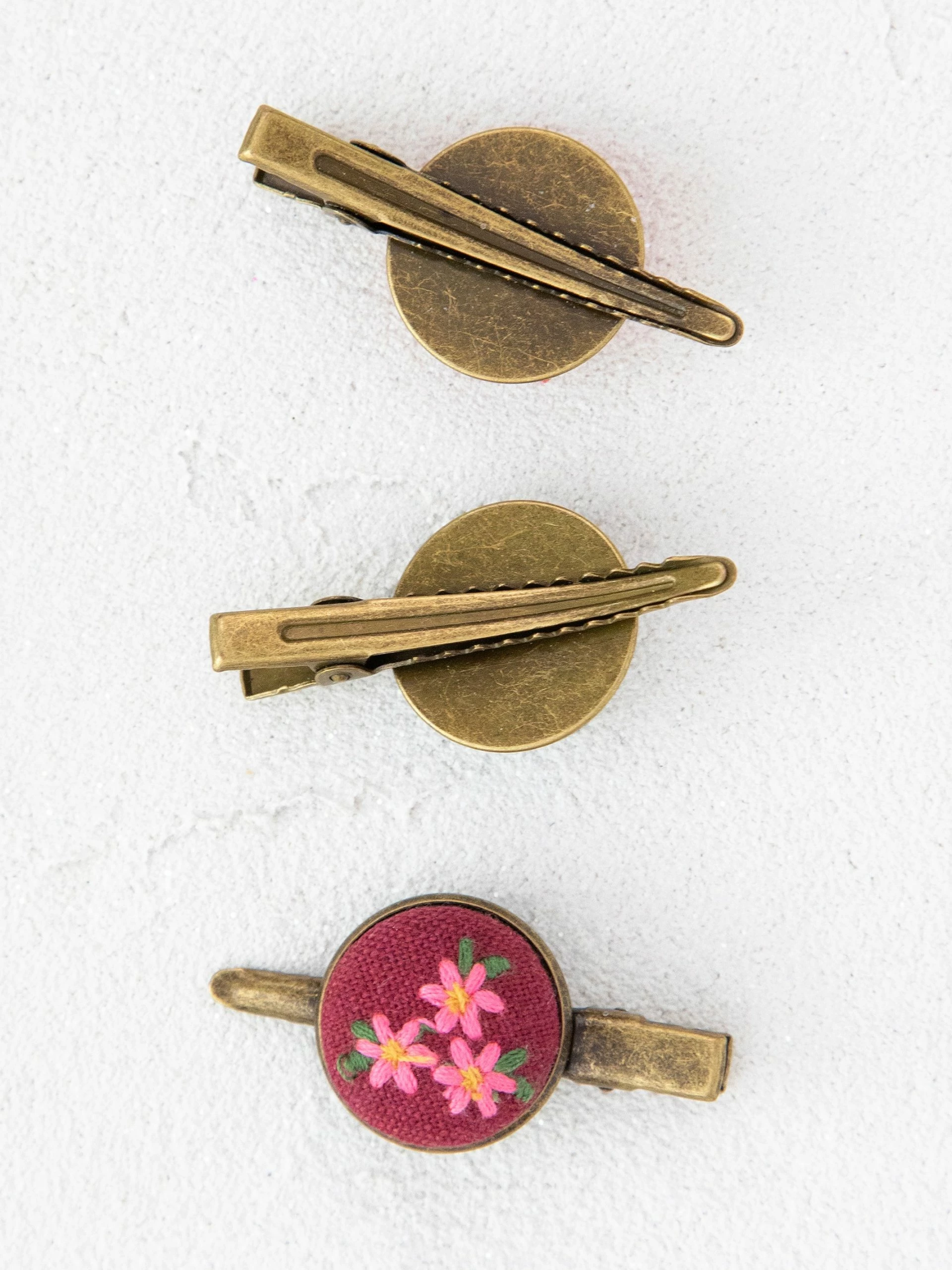 Natural Life Embroidered Button Hair Clips, Set Of 3 6 Natural Life Embroidered Button Hair Clips, Set Of 3 - Image 4