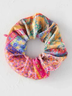 Natural Life Hideaway Scrunchie - Folk Flower Patchwork 9 Natural Life Hideaway Scrunchie - Folk Flower Patchwork -Natural Life Shop HDBN000023