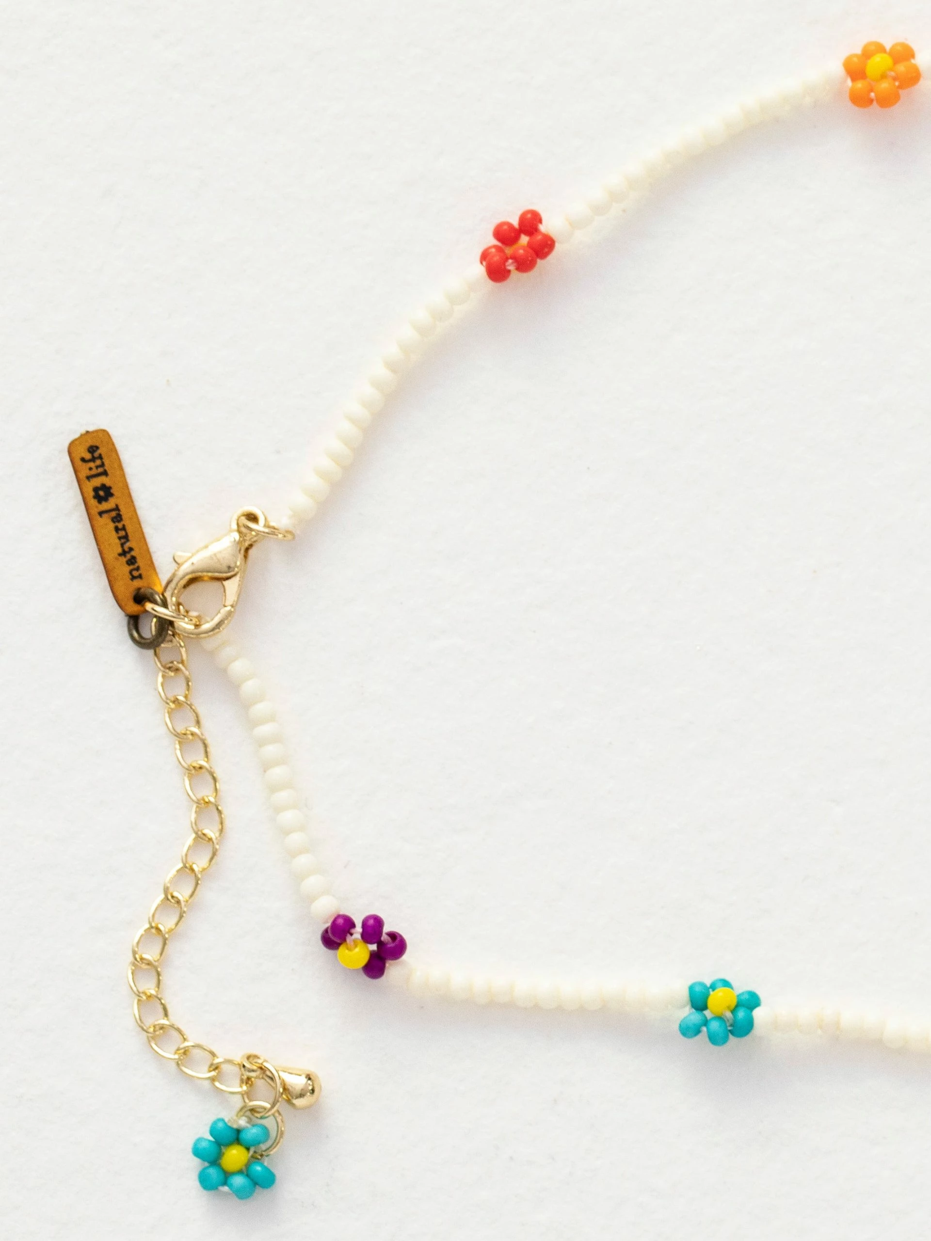 Natural Life Beaded Daisy Choker Necklace - Multicolor 5 Natural Life Beaded Daisy Choker Necklace - Multicolor - Image 3