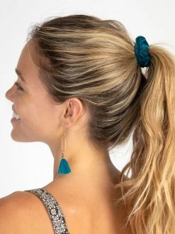 Natural Life Print And Velvet Scrunchies, Set Of 5 - Navy 9 Natural Life Print And Velvet Scrunchies, Set Of 5 - Navy -Natural Life Shop Skinny Printed and Velvet Scrunchies Navy A4