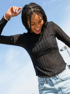 Natural Life Pearl Knit Layering Top - Black -Natural Life Shop TOP788 alt